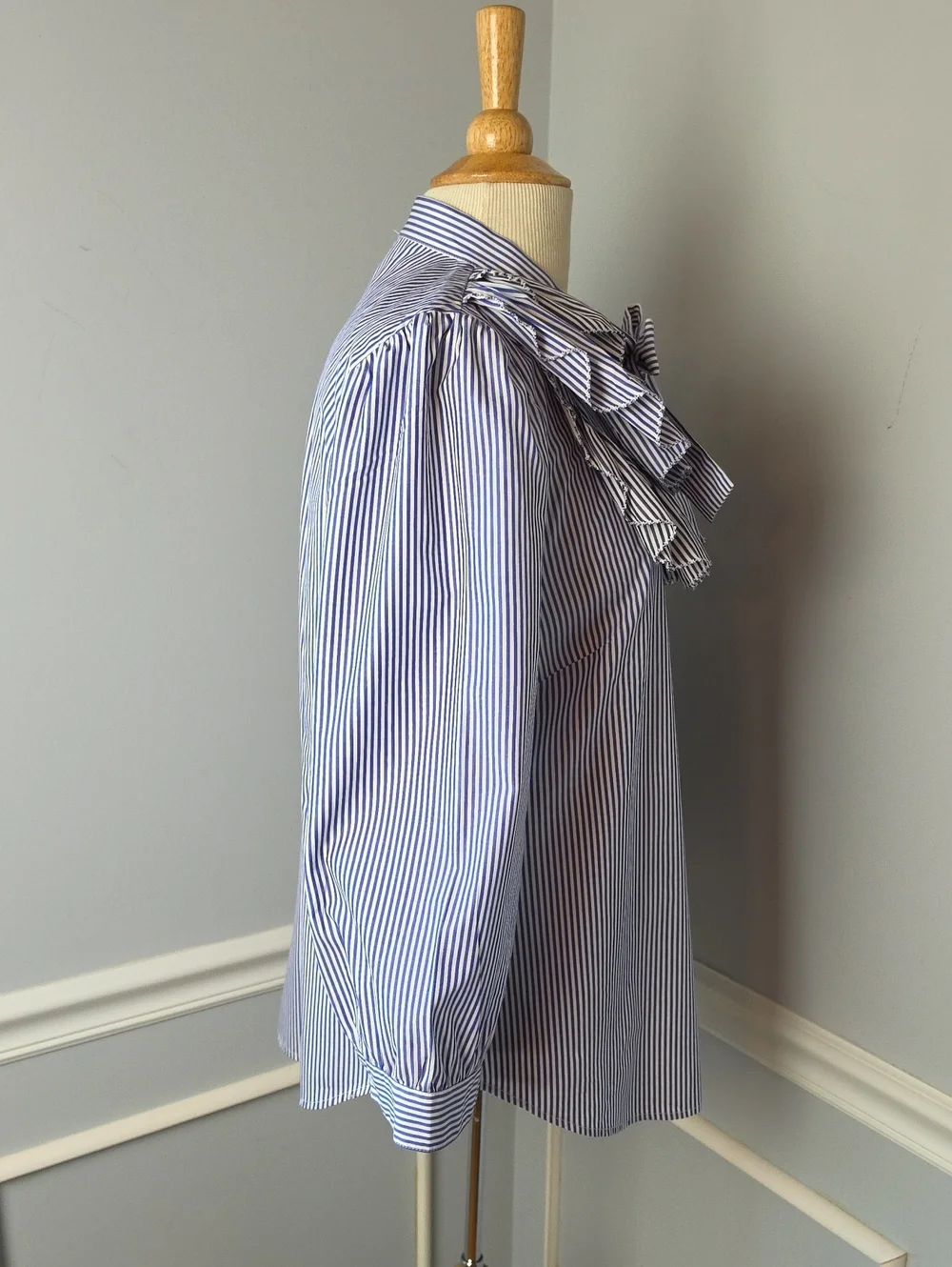 J.CREW Thomas Mason Blue White Contrast Stripes Tiered Ruffle Tie Neck Top 14